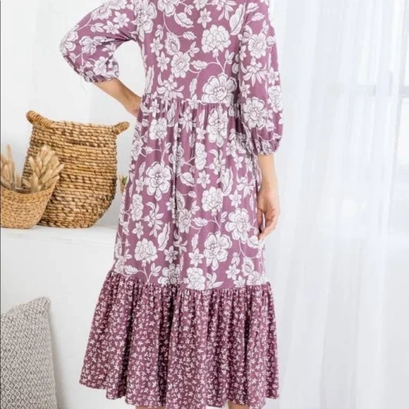 New Boutique Bohemian Dress - Picture 3 of 5